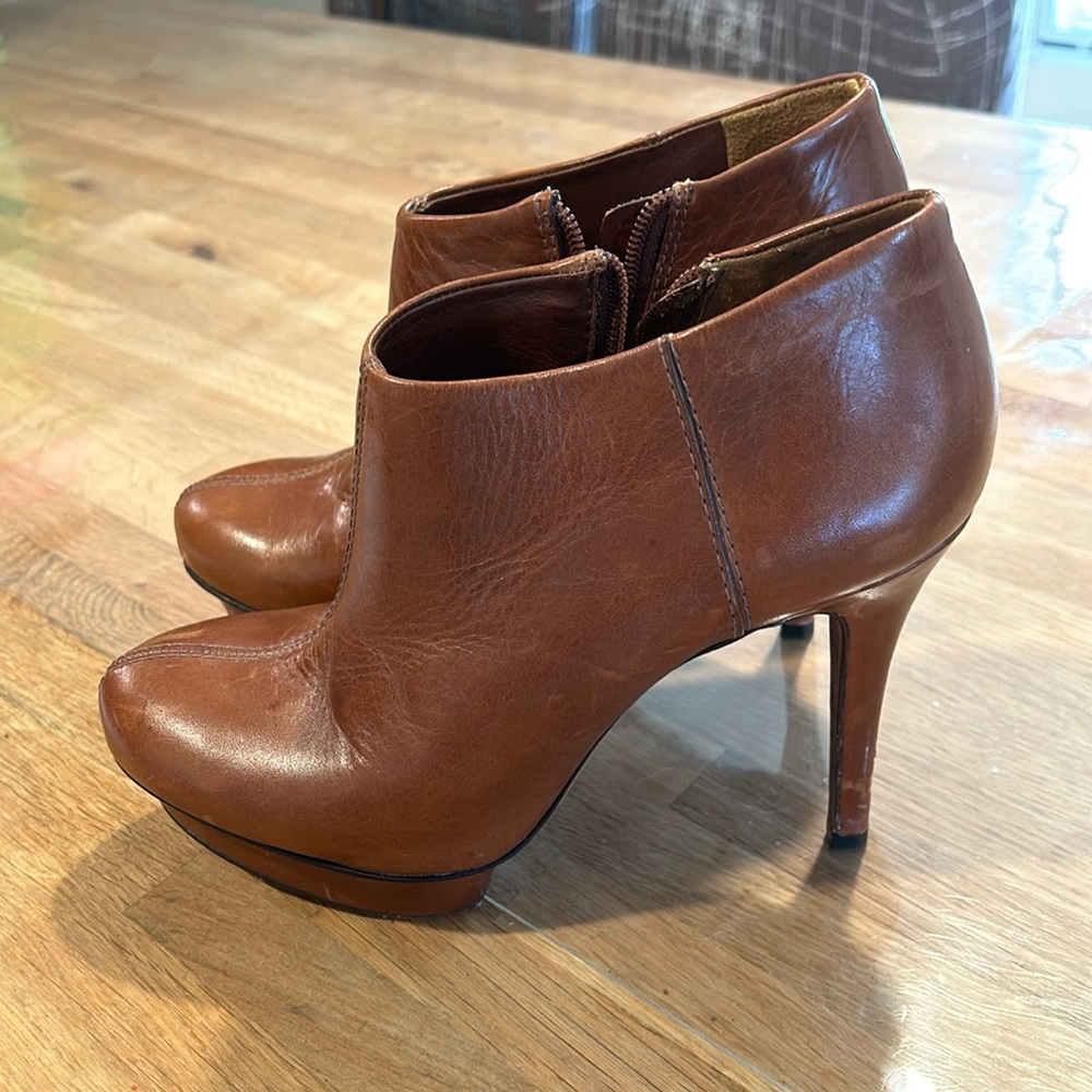 Tory Burch High Heeled Platform Ankle Bootie